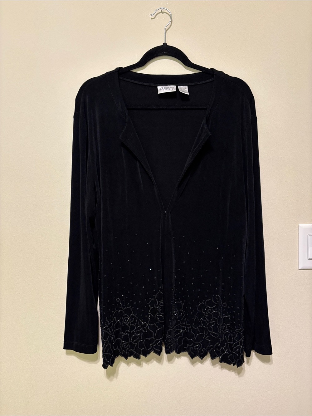 Chicos Travekers Black Embellished Cardigan top size 3 or xl